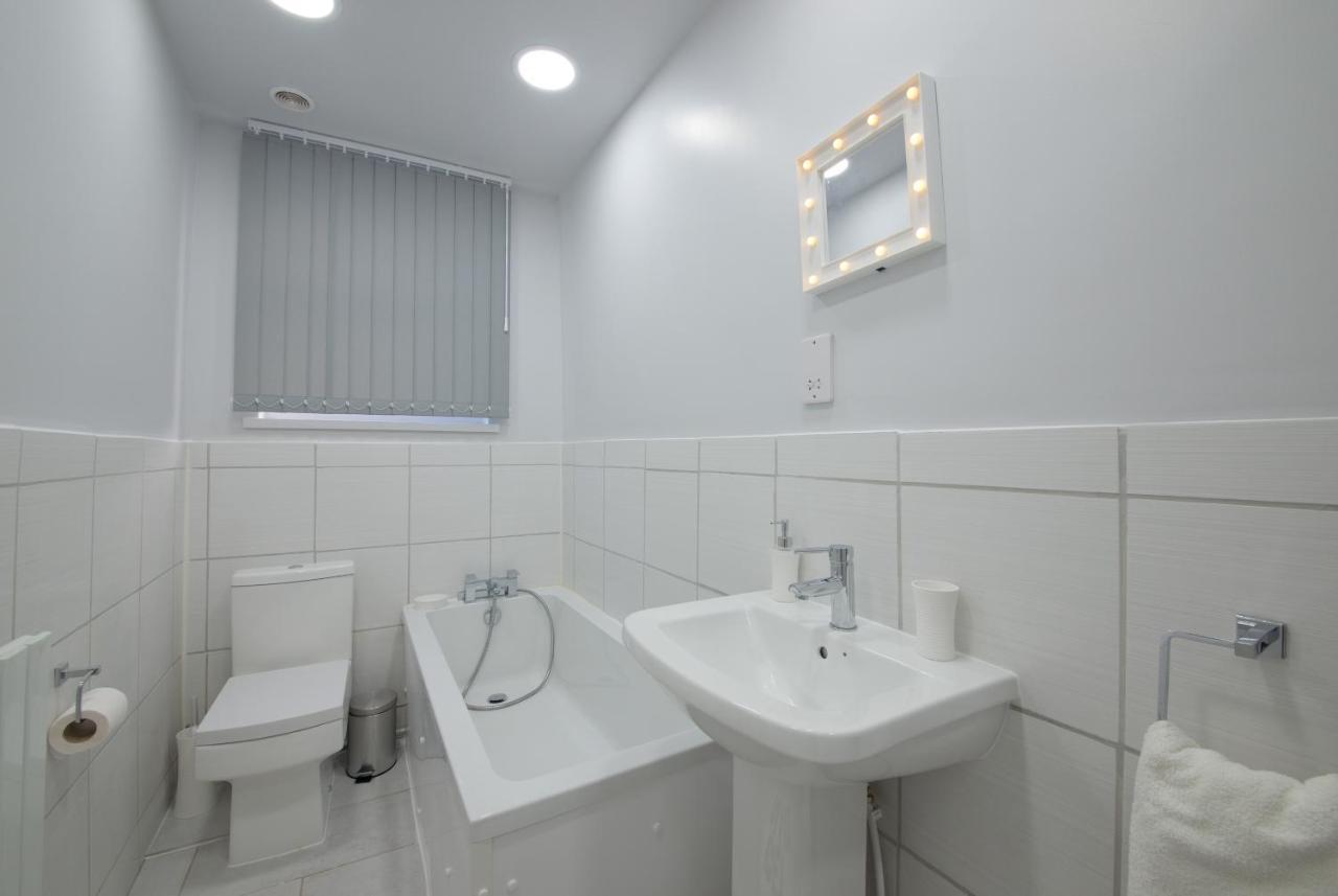 15 Selwyn Street, Luxury House Villa Liverpool Exterior photo
